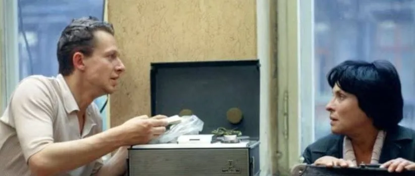 فیلم یک زن تنها