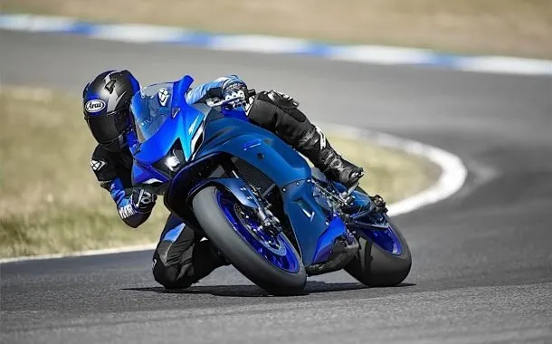 موتورسیکلت یاماها YZF-R7 2022