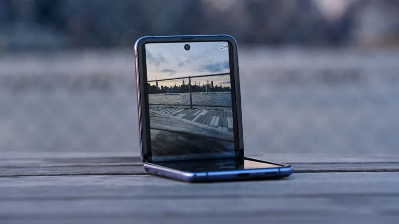 گوشی تاشوی جدید