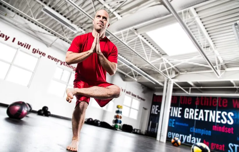 حرکت ایستاده در فرآیند تاثیر یوگا بر ذهن