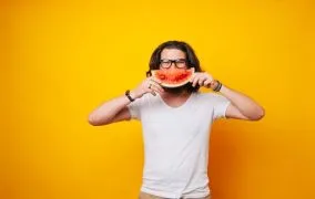 7 خاصیت باورنکردنی از هندوانه و رازهای ترسناکی درباره‌ی مصرف آن