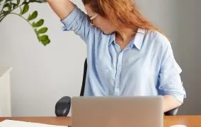 روش‌های خانگی برای رفع بوی بد بدن