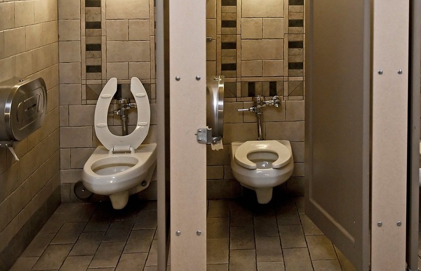 توالت‌ها مریضی را به شما انتقال می‌دهند