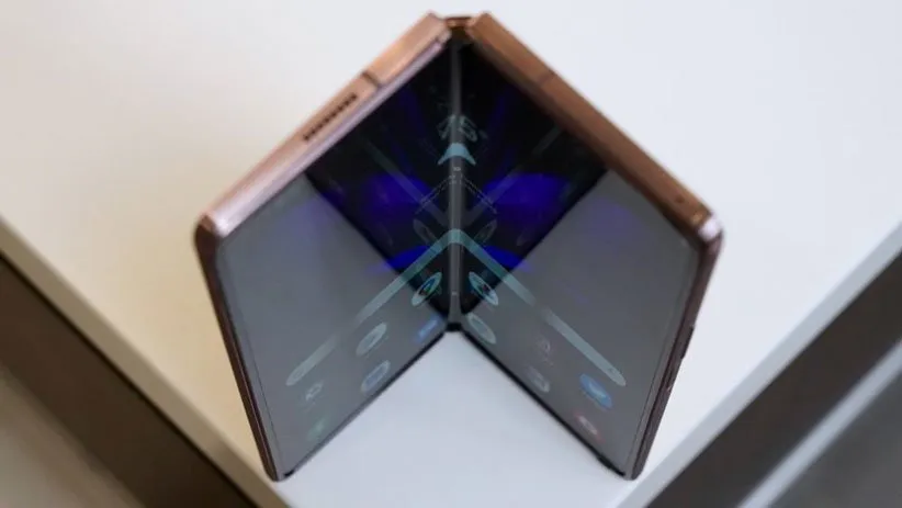 گوشی تاشوی گوگل