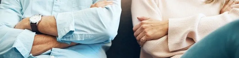 ۱۱ علامت که نشان می‌دهند همسرتان مثل قبل شما را دوست ندارد!