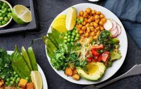 رژیم غذایی کم‌کاری تیروئید