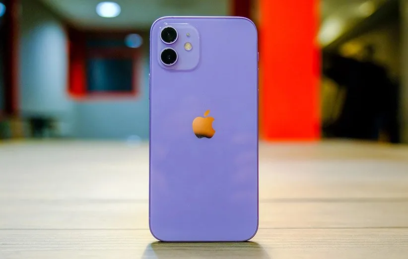 آیفون 12 بنفش