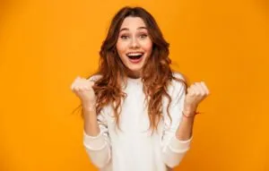 25 روش خانگی مؤثر برای از بین بردن رد ترکهای پوستی