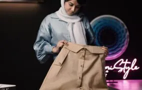 دامن زنانه‌ی عاطفه نادری