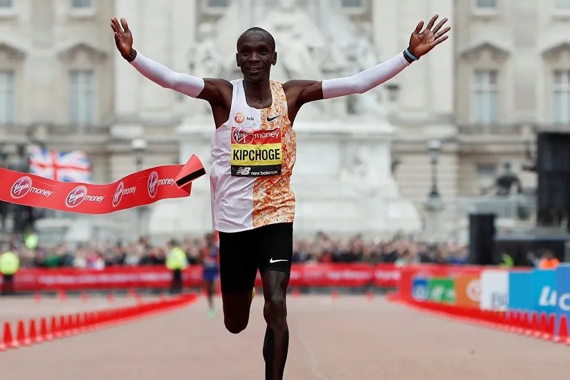 آبرسانی به بدن به طور روزانه، بهترین و آسانترین راه برای جلوگیری از کمآبی است.