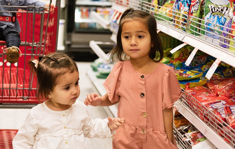 خرید از فروشگاه مواد غذایی با کودکان