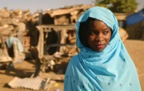 نقد فیلم لینگویی، پیوندهای مقدس