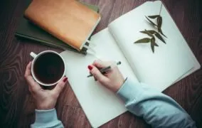 5 دلیل برای اینکه هرچه زودتر به سراغ خاطره‌نویسی بروید