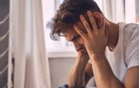 تأثیرات اندیشه‌های منفی و راهکارهایی برای مقابله با منفی‌نگری