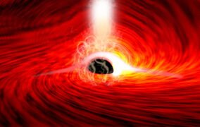 طرحی گرافیکی از شراره‌های قدرتمند پرتو ایکس حاصل از فروریزش گاز داغ به درون سیاهچاله