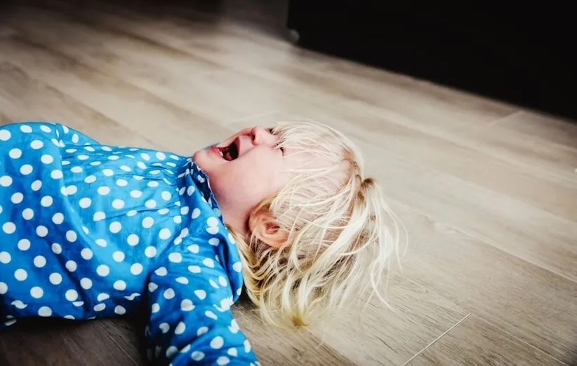 چه زمانی باید برای کنترل کودک عصبانی کمک بگیرید؟