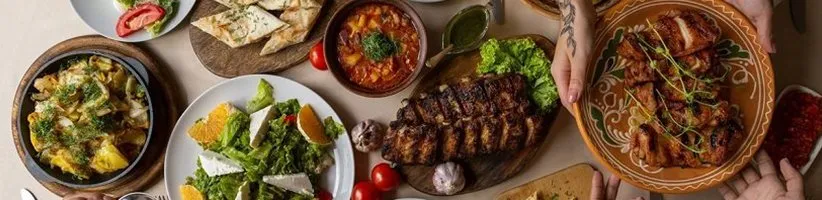 چگونه کمتر غذا بخوریم؟ (۱۰ روش برای فریب مغز )