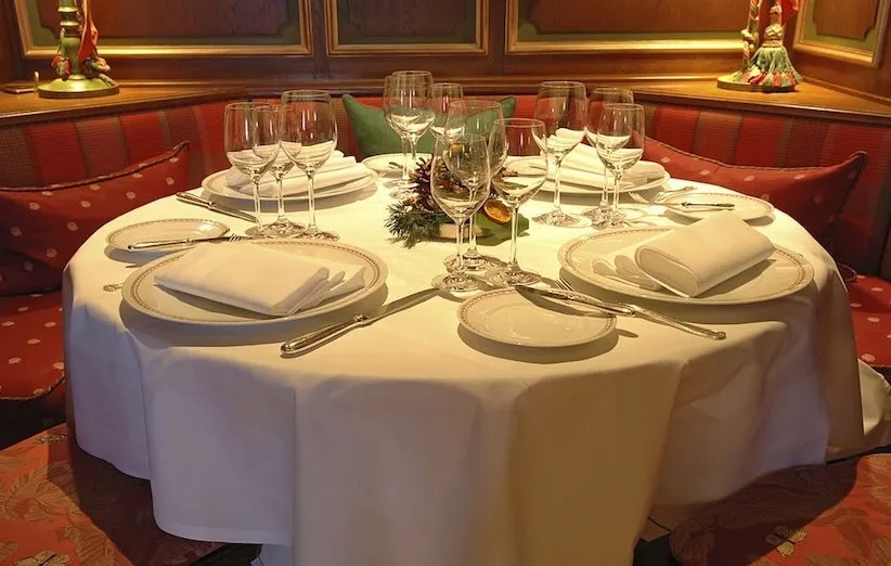 رومیزیهای گرد