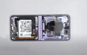 کالبدشکافی گلکسی زد فلیپ 3