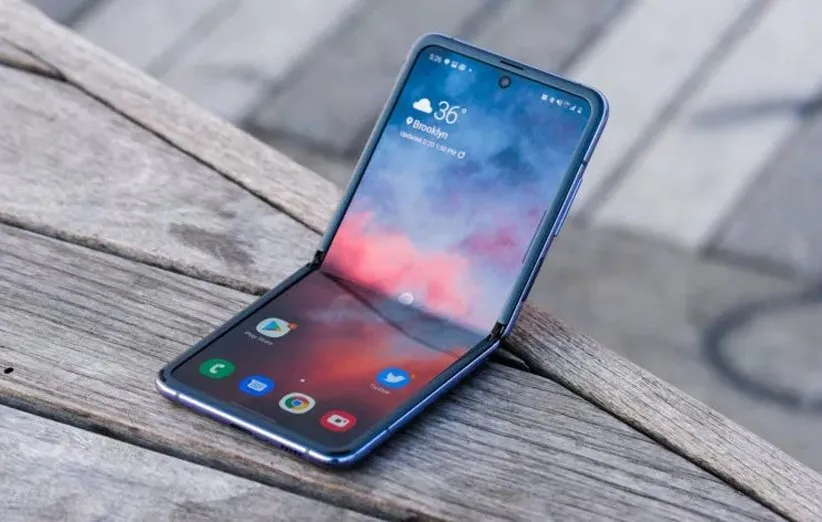 گلکسی زد فلیپ