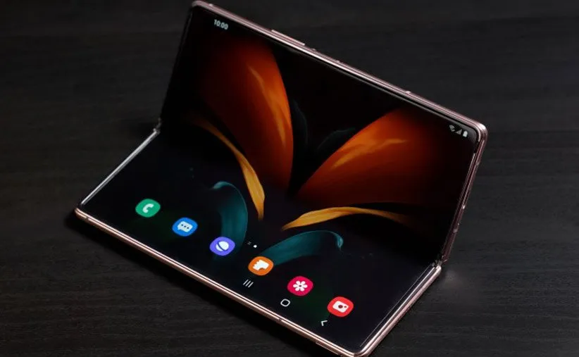 نمایشگر تاشو