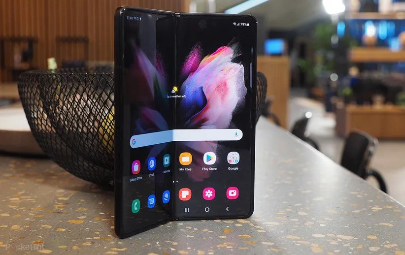 نمایشگر تاشو