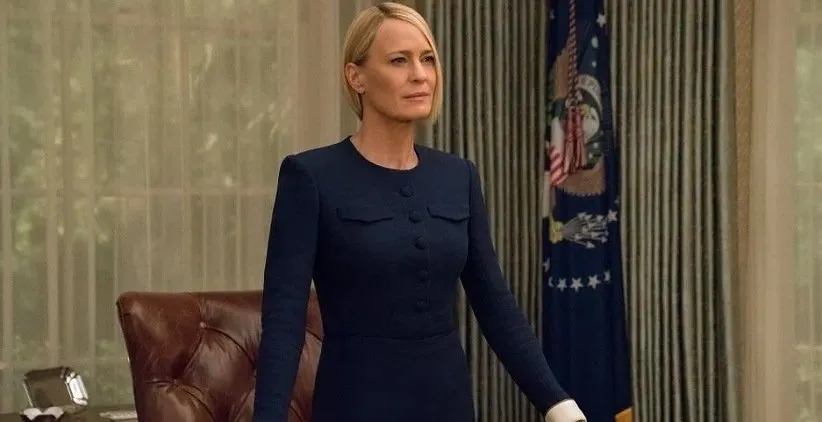 سریال خانه‌ی پوشالی