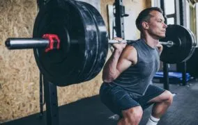 آشنایی مهم‌ترین انواع حرکت اسکات، فواید آن‌ها و شیوه‌ی صحیح انجام هر کدام