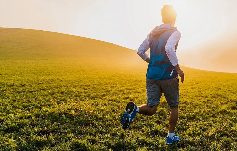 13 فایده‌ی مهم ورزش کردن در صبح که زندگی شما را دگرگون می‌کنند!