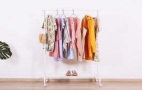 8 ترفند کاربردی و خانگی برای خوشبو شدن لباس‌ها بدون شست‌وشوی مداوم