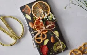 طرز تهیه شکلات دست‌ساز