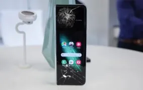 تست مقاومت گلکسی زد فولد 3