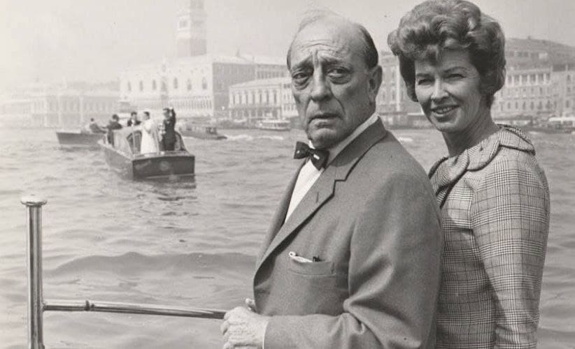زیان بدن یک کمدین بستر کیتون (Buster Keaton) نوشته دکترمازیارمیرمدرس حرفه ای زبان بدن هنرمندان