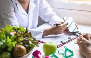 7 کمبود رایج ویتامین‌ها و مواد معدنی و نشانه‌های مهم هر کدام