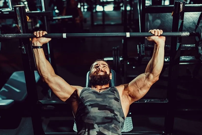 برای تقویت ماهیچه‌های سینه و رشد آن‌ها باید تا جای ممکن تحریک کردن آن‌ها را افزایش دهید