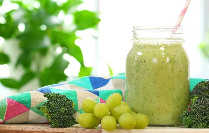  اسموتی رژیمی سرشار از پروتئین