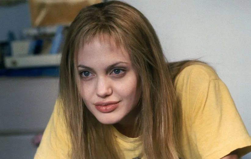 دختر از هم گیسخته