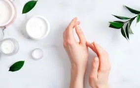 مراقبت از دست