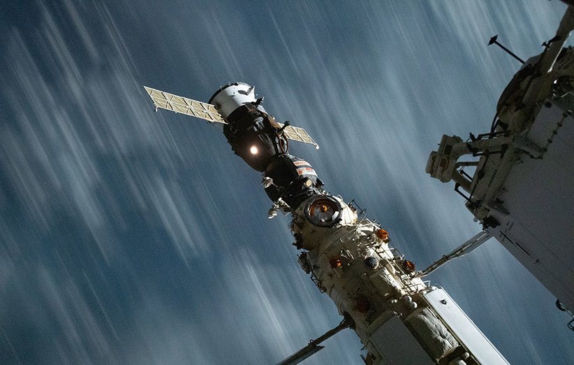 فضاپیمای سایوز MS-18 پس از اتصال به ایستگاه فضایی بین‌المللی