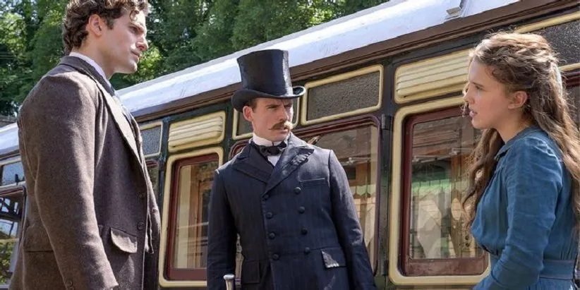 انولا هولمز