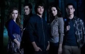 گرگینه‌ نوجوان