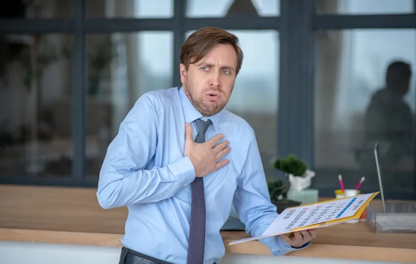 تنگی نفس از علائم بیماری قلبی است