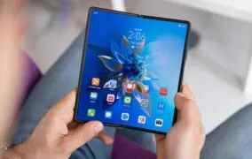 گوشی تاشوی آنر