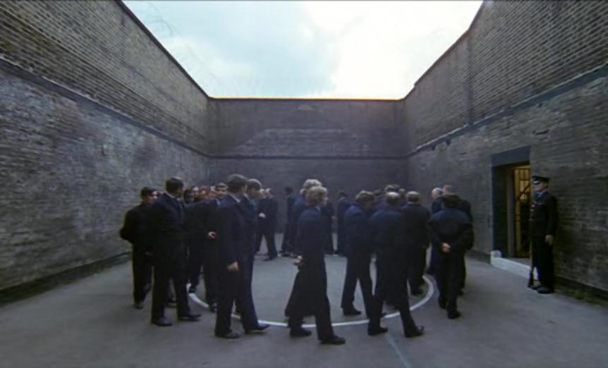 A Clockwork Orange 00007 - بررسی فیلم A Clockwork Orange (1971) | پیوندی بی‌نظیر ولی خیانت‌کارانه از فرم و محتوا