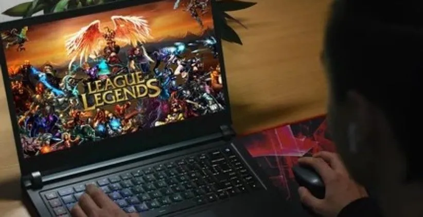 بازی لیگ افسانه‌ها