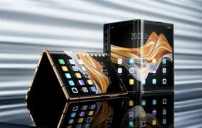 گوشی تاشو Royole