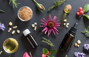 20 روغن اسانسی فوق‌العاده برای مراقبت از پوست و روش مصرف آن‌ها