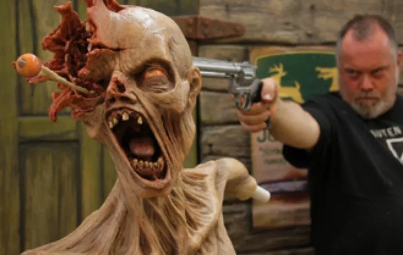 شلیک به سر زامبی