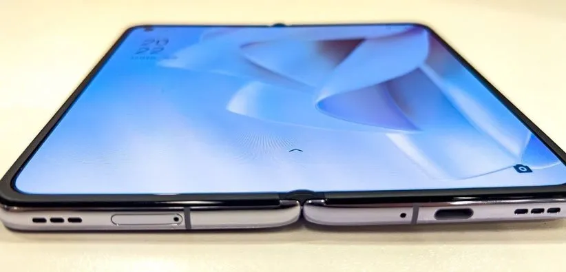 گوشی تاشوی اوپو