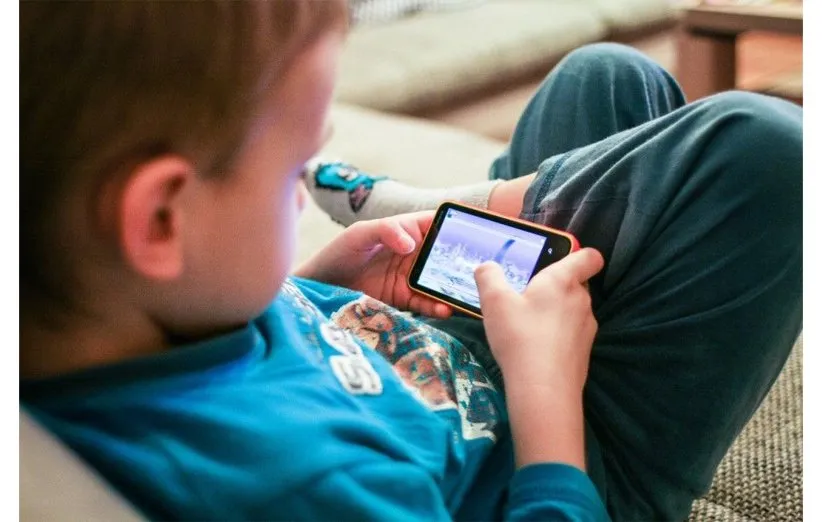 گوشی و تبلت کودکان